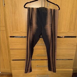 NWT SHEIN Black and Tan Patterned Leggings